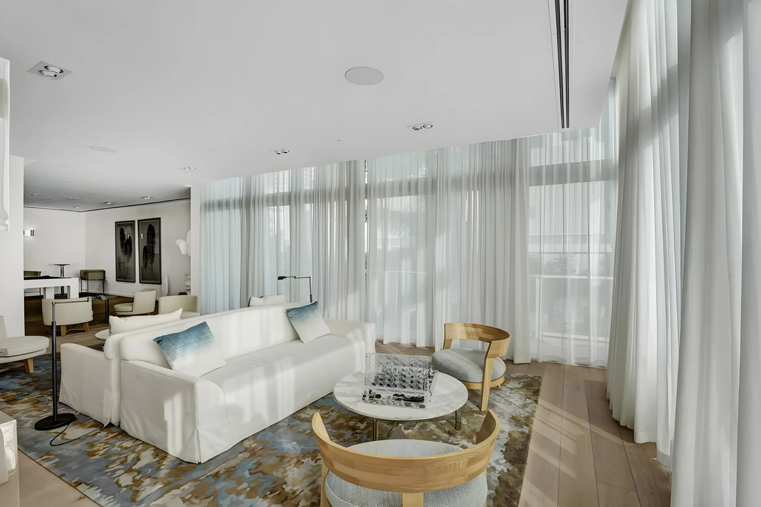 Lux Beach Condo. Hotel Amenities #16