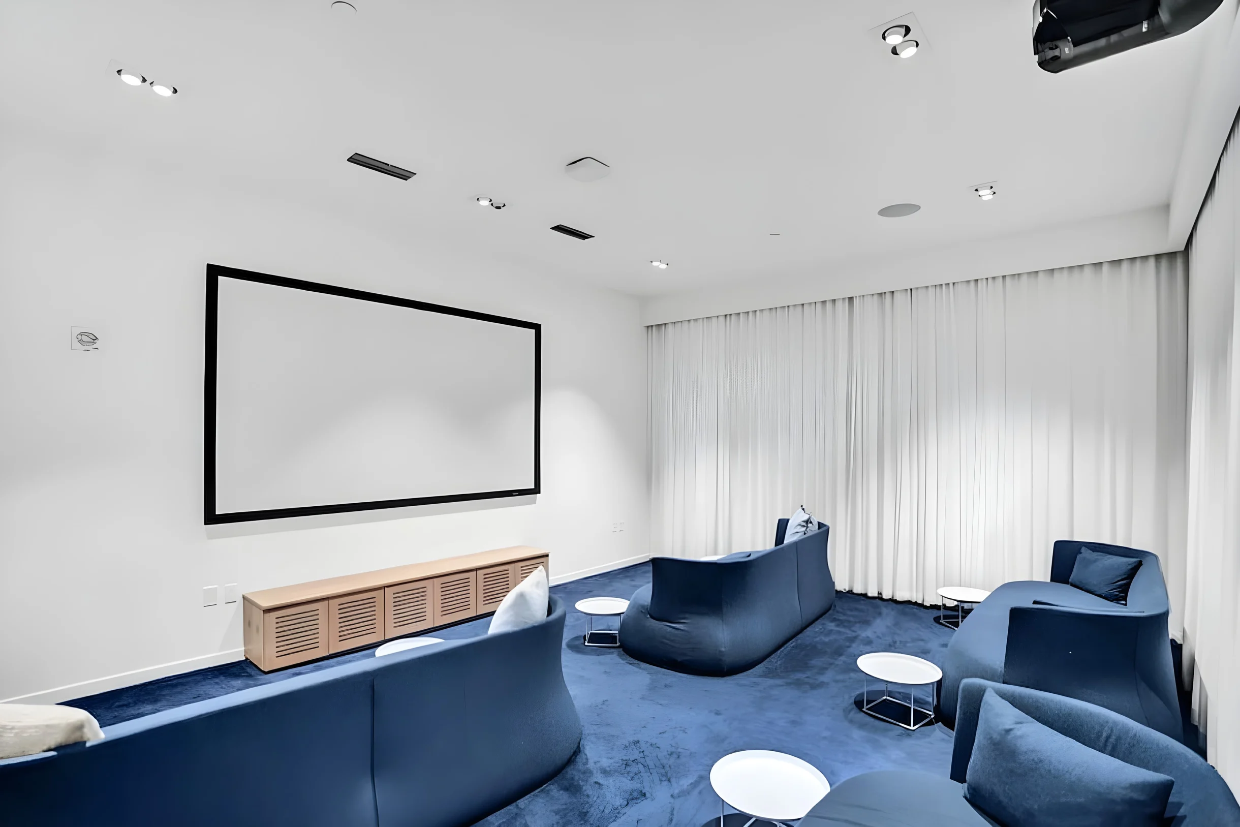 Lux Beach Condo. Hotel Amenities #8