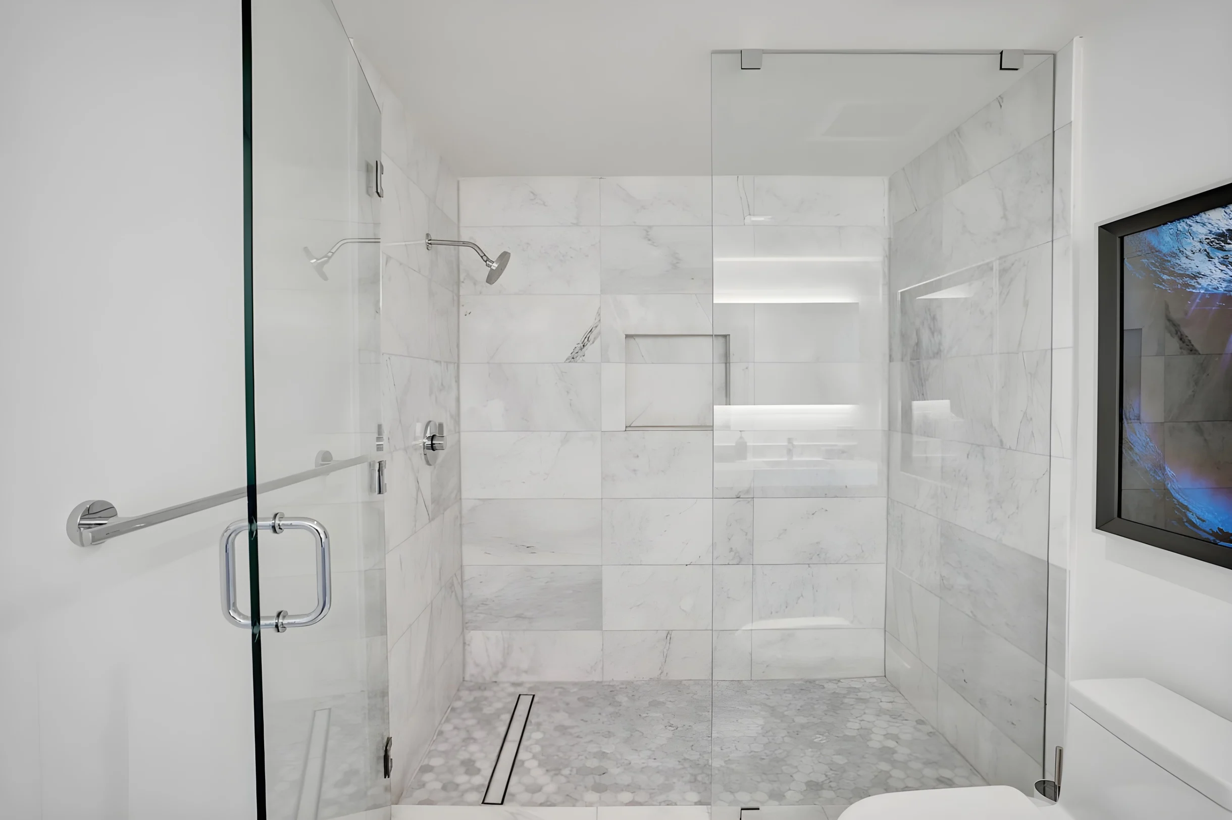 Exclusive Beachside Condo with 5-Star Amenities #24