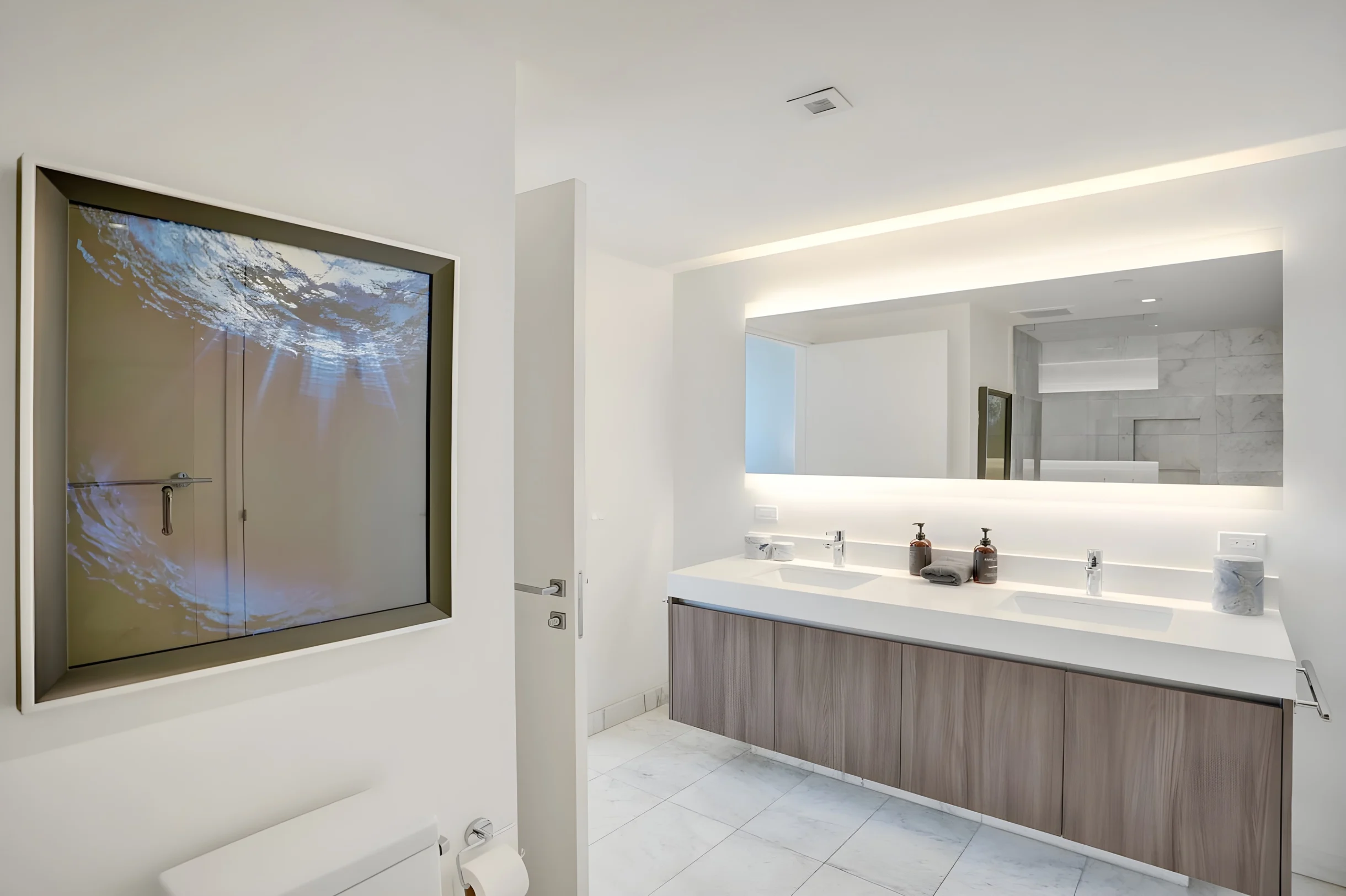 Exclusive Beachside Condo with 5-Star Amenities #7