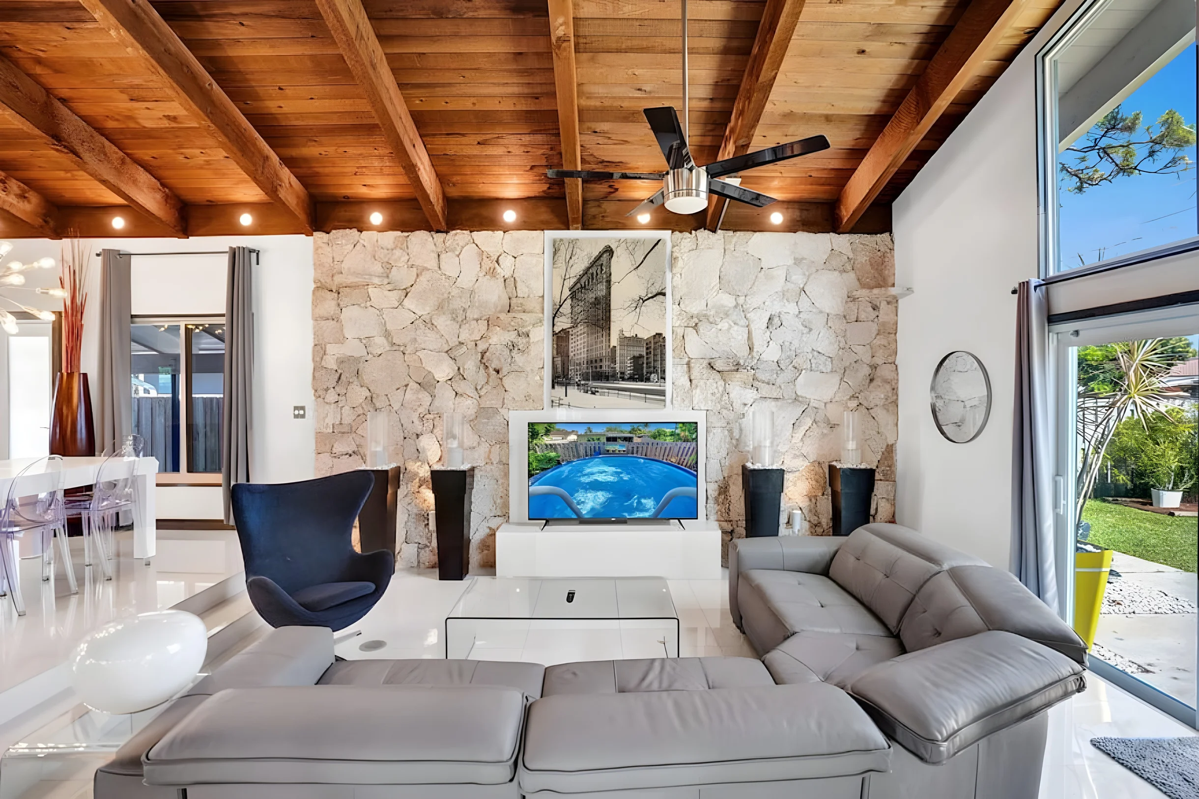 Mid-Century Chic | Pool & Hot Tub | Skyview Loft #11