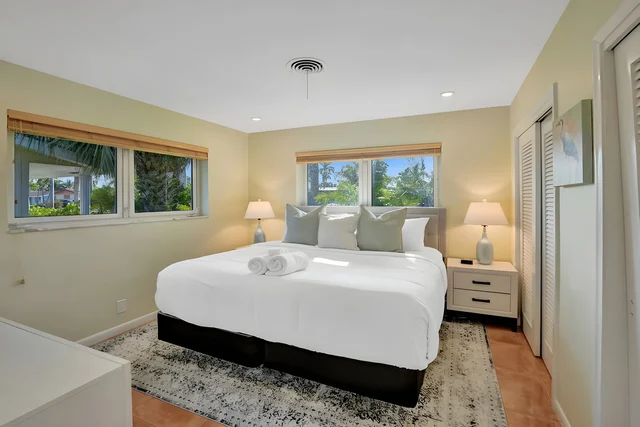 Bedroom 3 image 1