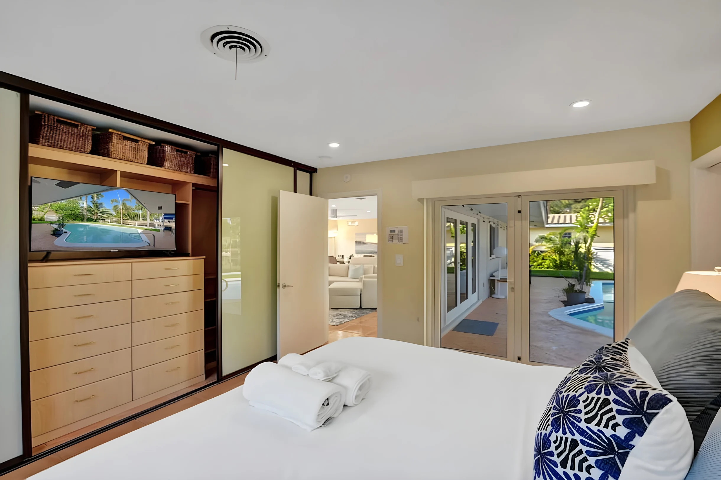 Waterfront Serenity | Heated Pool & BBQ | Koi Pond #38