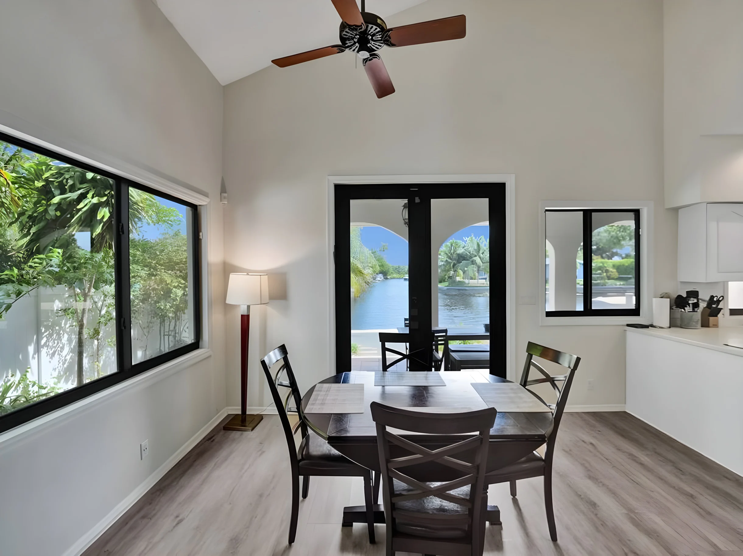 Waterfront Heated Saltwater Pool & Kayaks #45