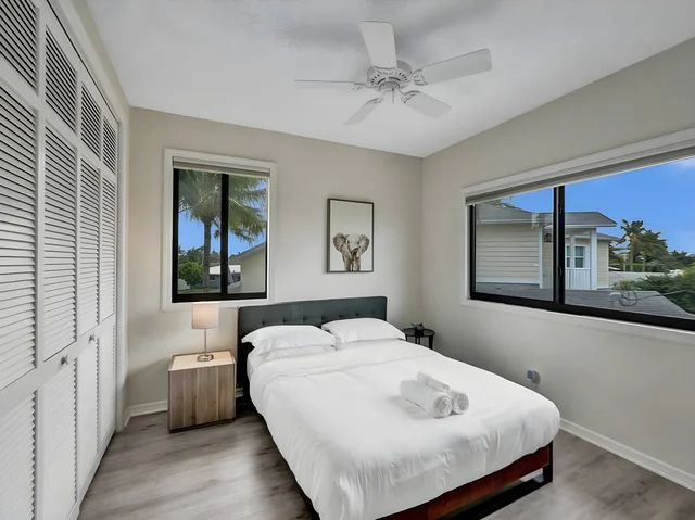 Bedroom 3 image 1