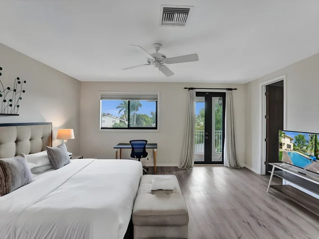 Bedroom 1 image 1