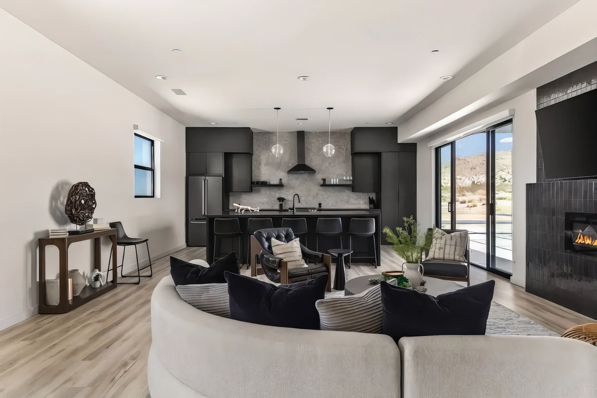 Wander Joshua Tree Starfield