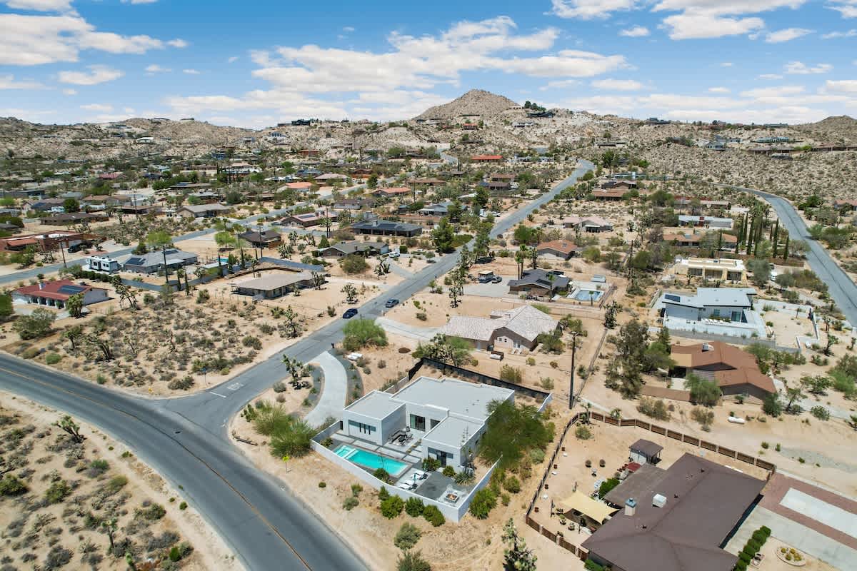 Wander Yucca Valley Arroyo #5