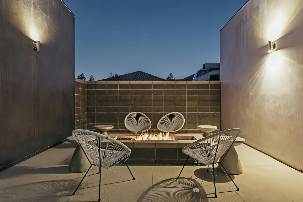 Wander Yucca Sands #30