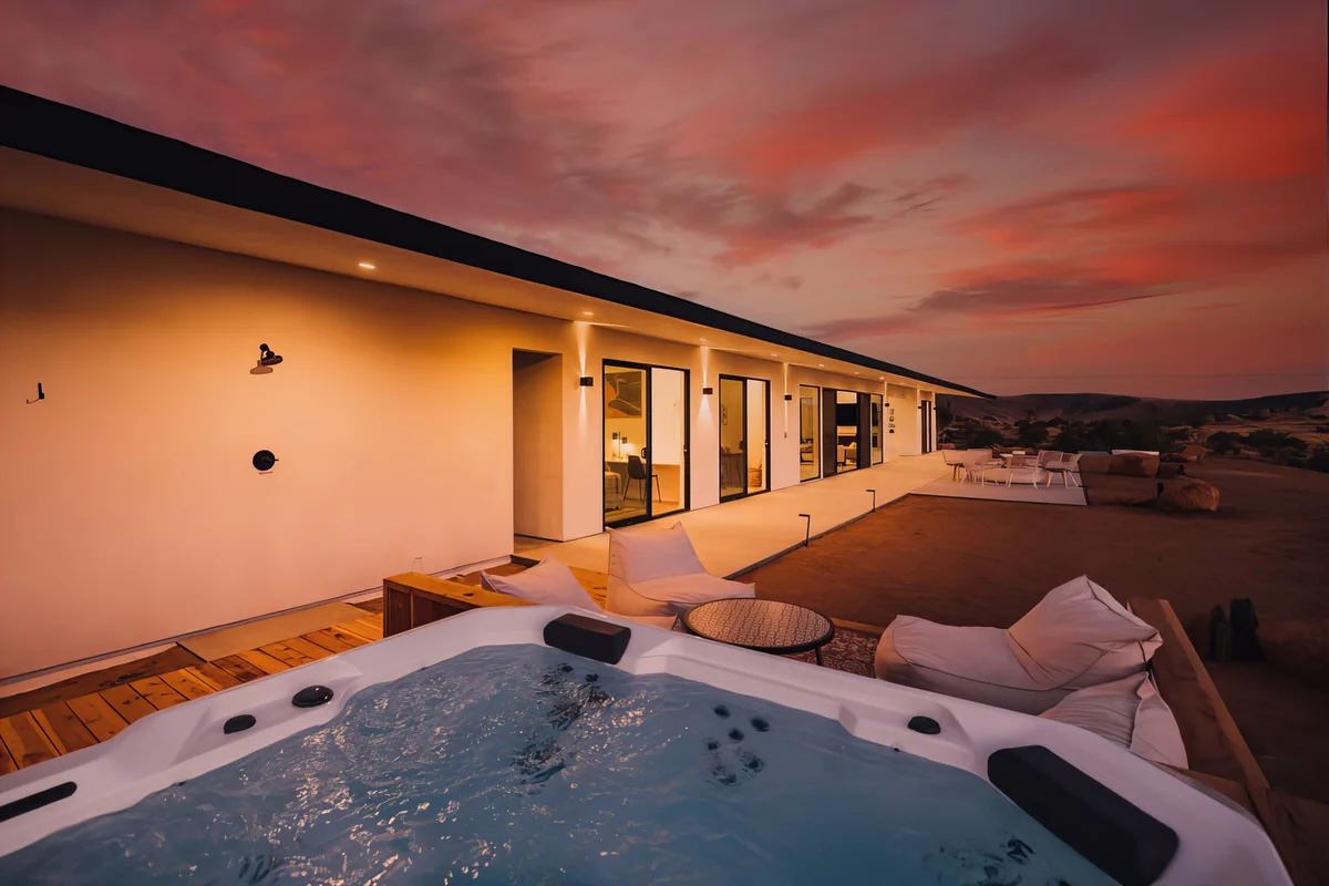 Wander Pioneertown Mesa Vista