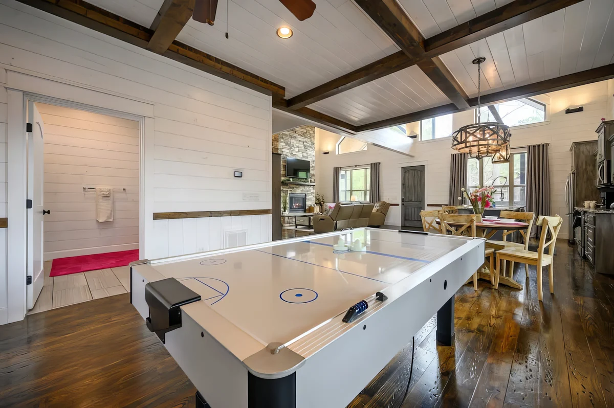 Wander Broken Bow Retreat