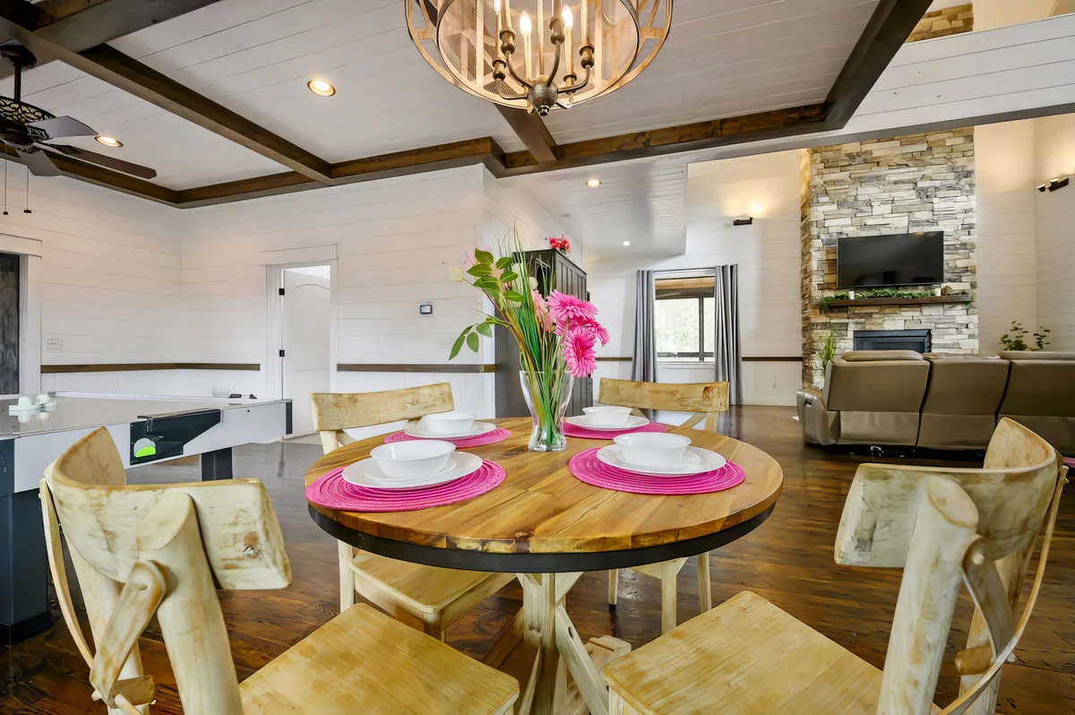 Wander Broken Bow Retreat #21