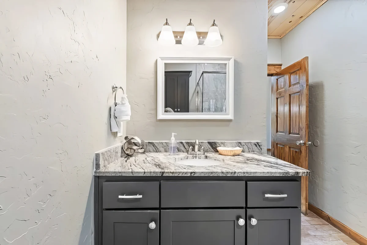 Wander Broken Bow Preserve