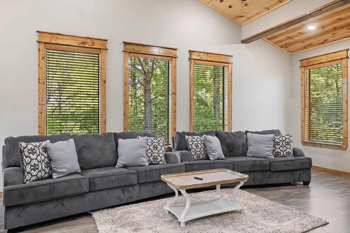 Wander Broken Bow Preserve #12