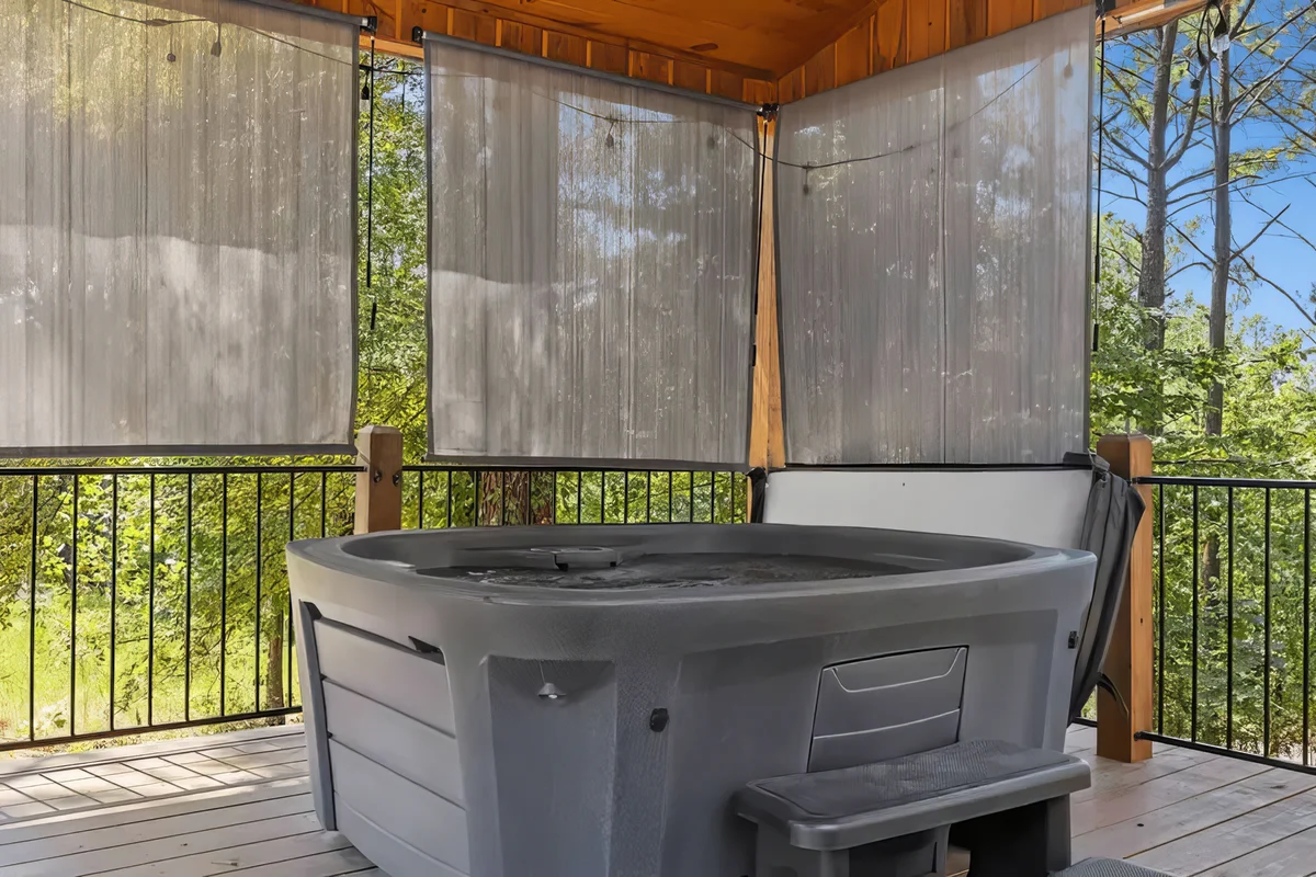 Wander Broken Bow Preserve