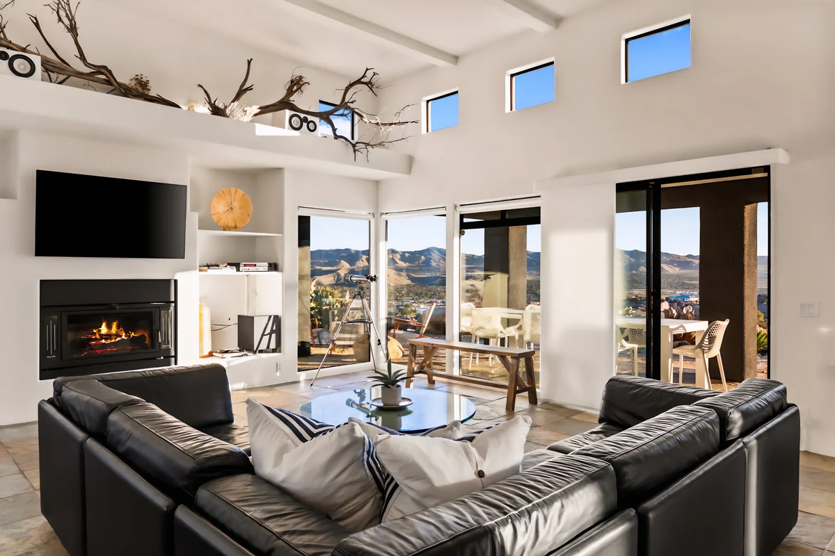 Wander Yucca Valley Horizon