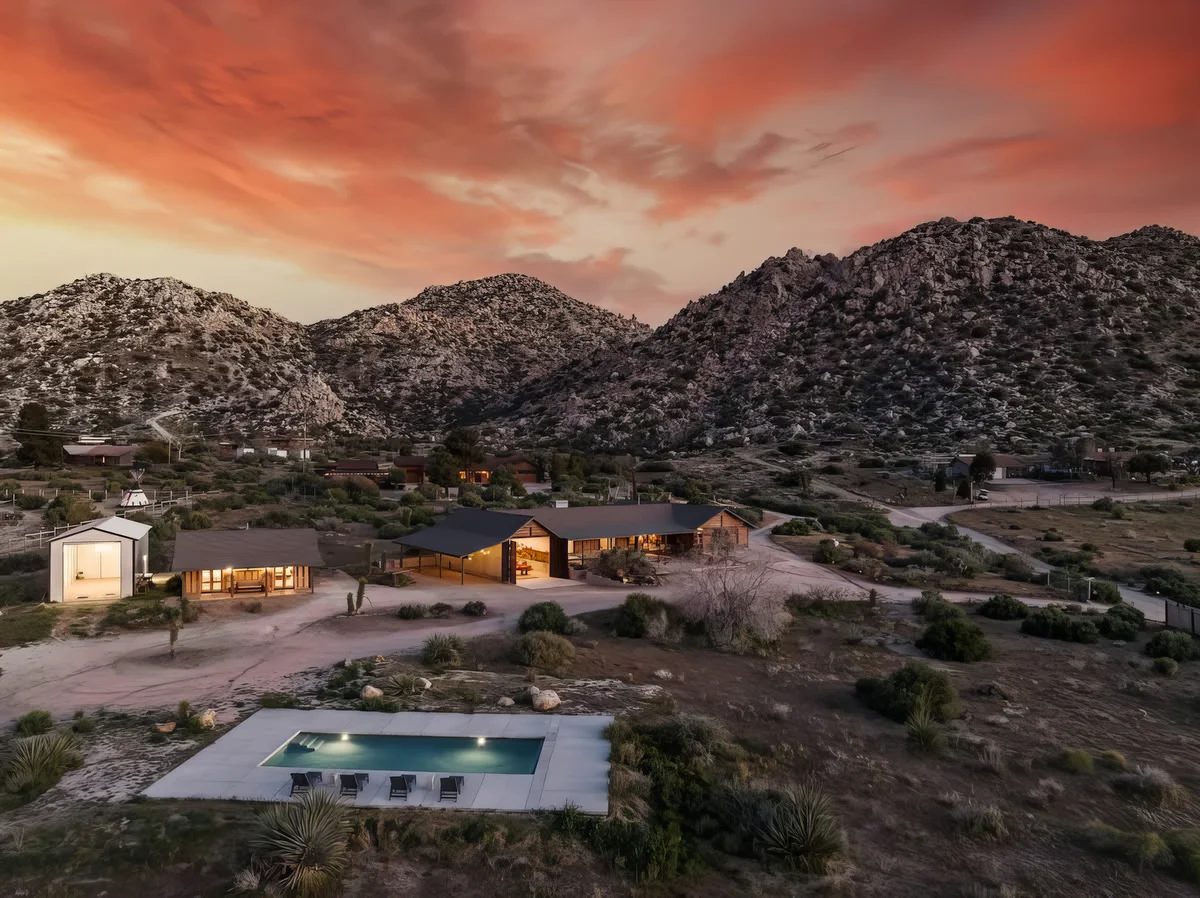 Wander Pioneertown Outpost