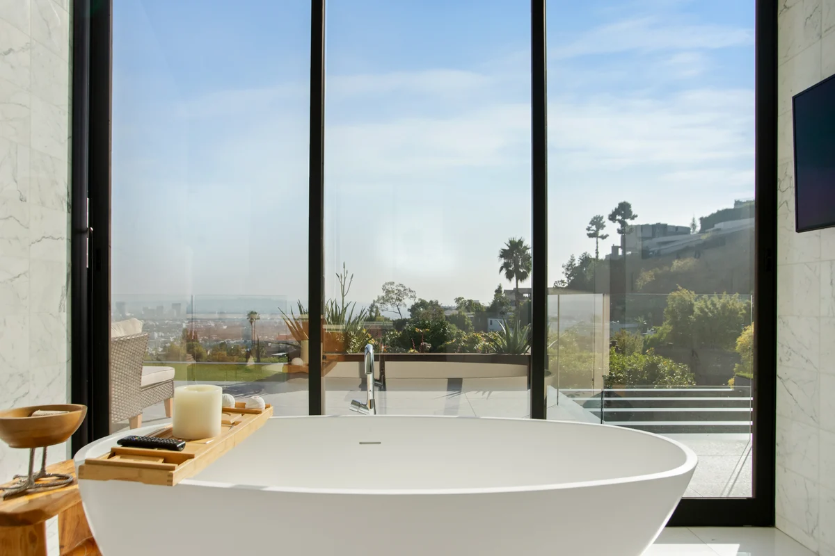 Wander Hollywood Crest #43