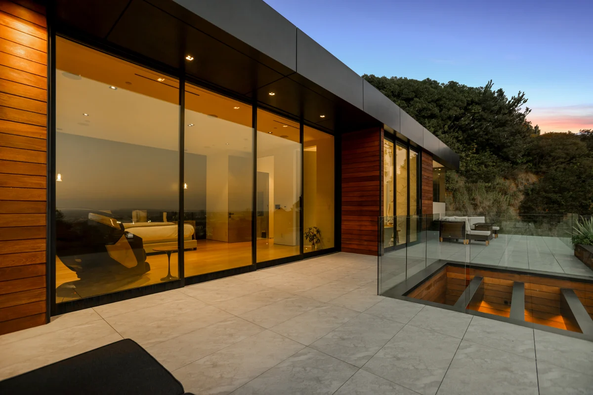 Wander Hollywood Crest #45