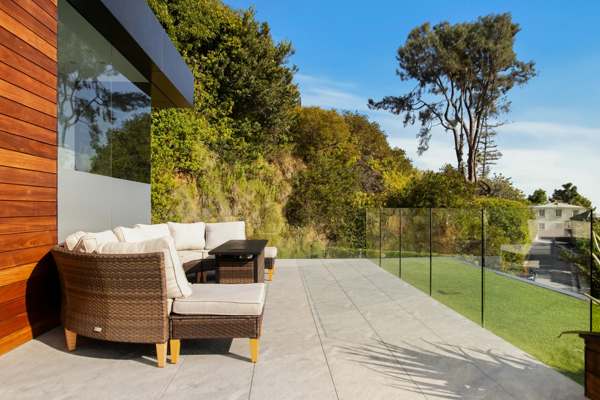 Wander Hollywood Crest #55