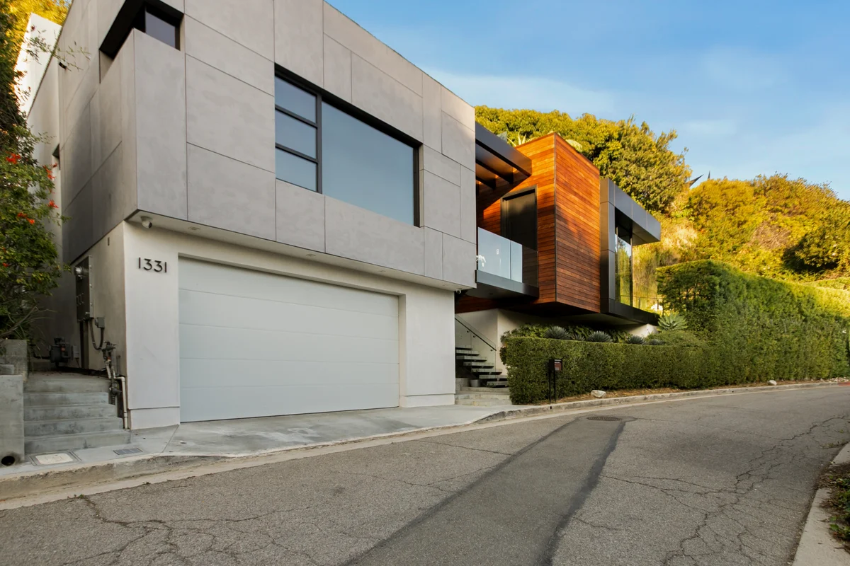 Wander Hollywood Crest #60