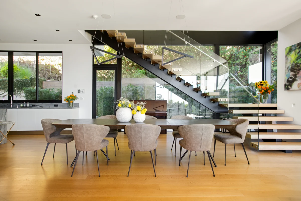 Wander Hollywood Crest #27