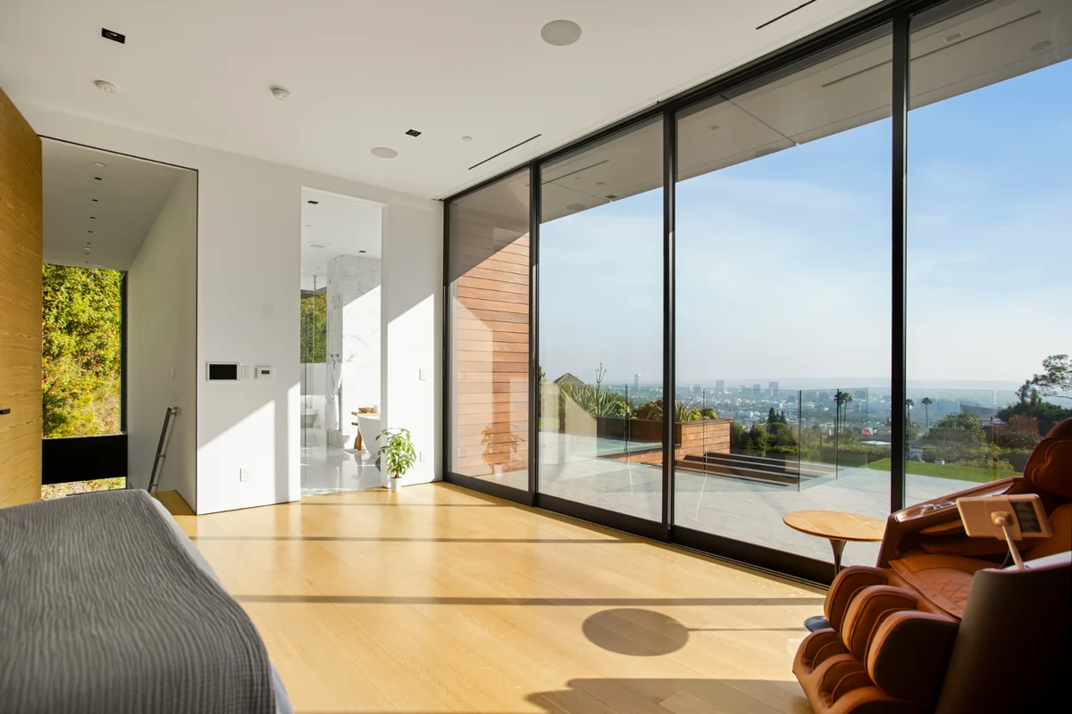 Wander Hollywood Crest #28