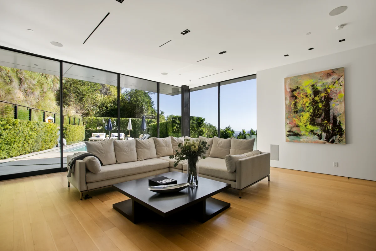 Wander Hollywood Crest #49