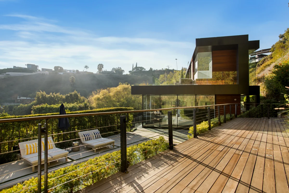 Wander Hollywood Crest #31