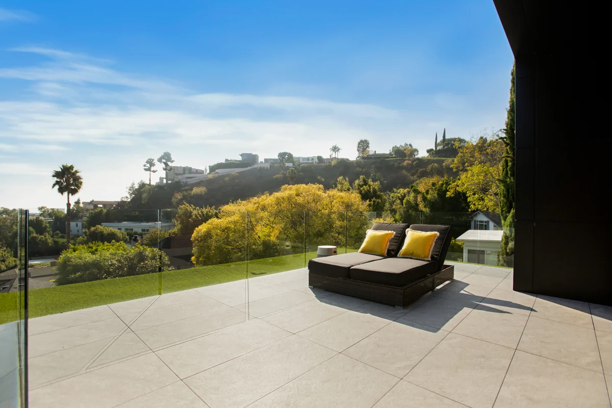 Wander Hollywood Crest #32