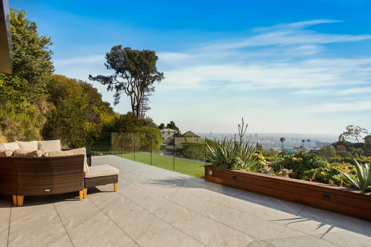 Wander Hollywood Crest #61