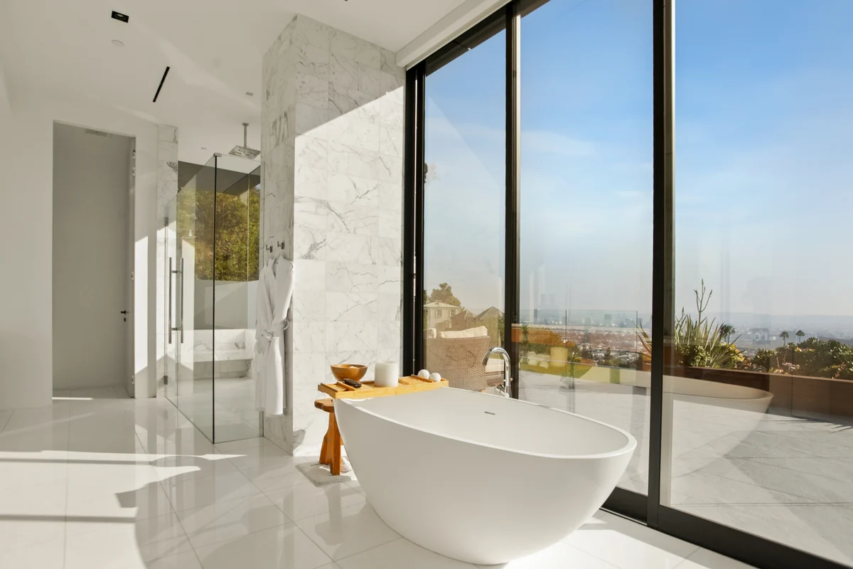 Wander Hollywood Crest #20