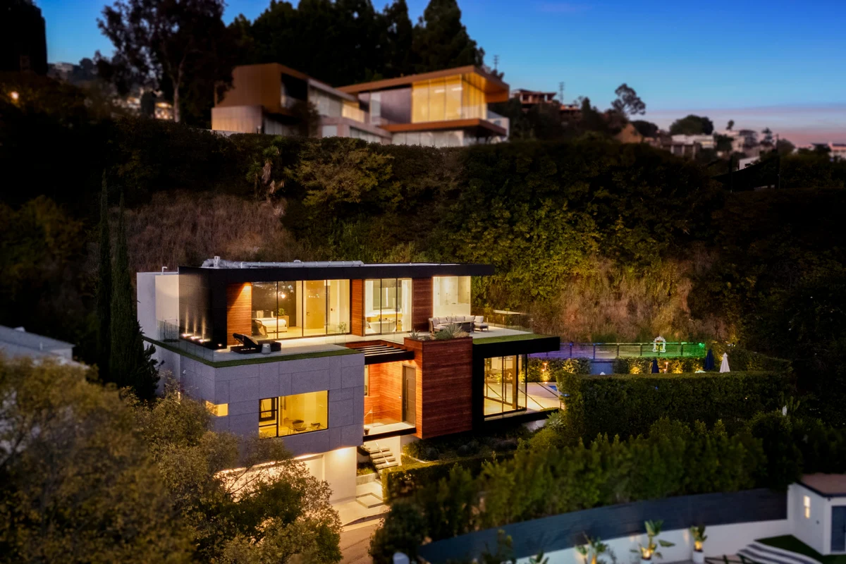 Wander Hollywood Crest #5