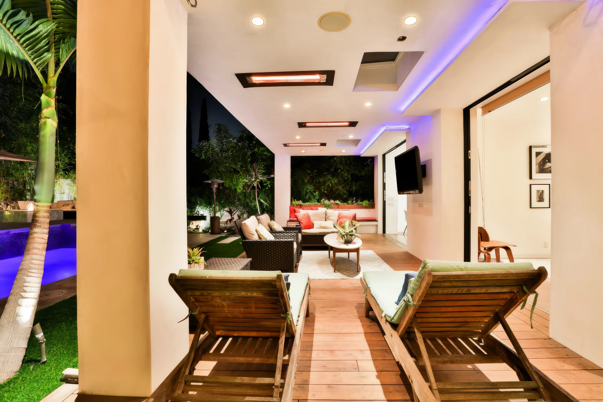 Wander Hollywood Heights Vista #23