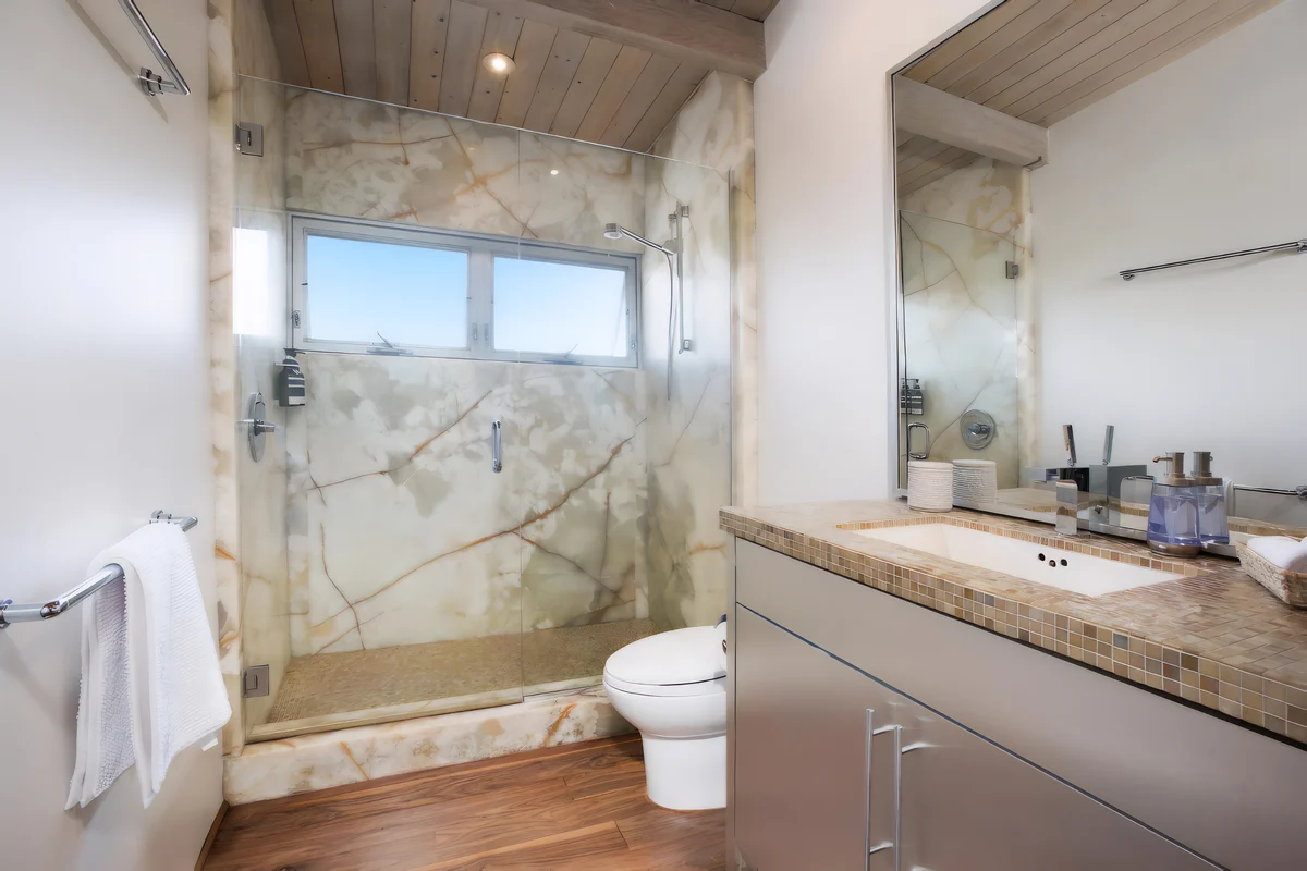 Wander West Hollywood Skyline