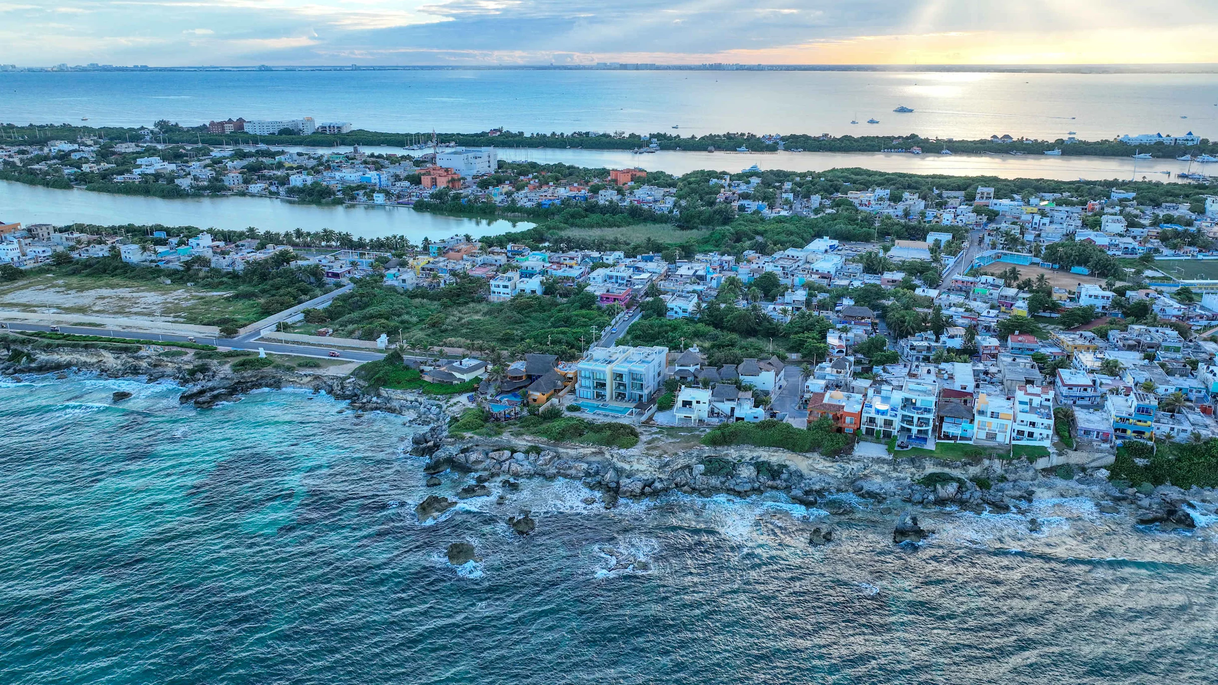 Wander Isla Mujeres Beachfront #83