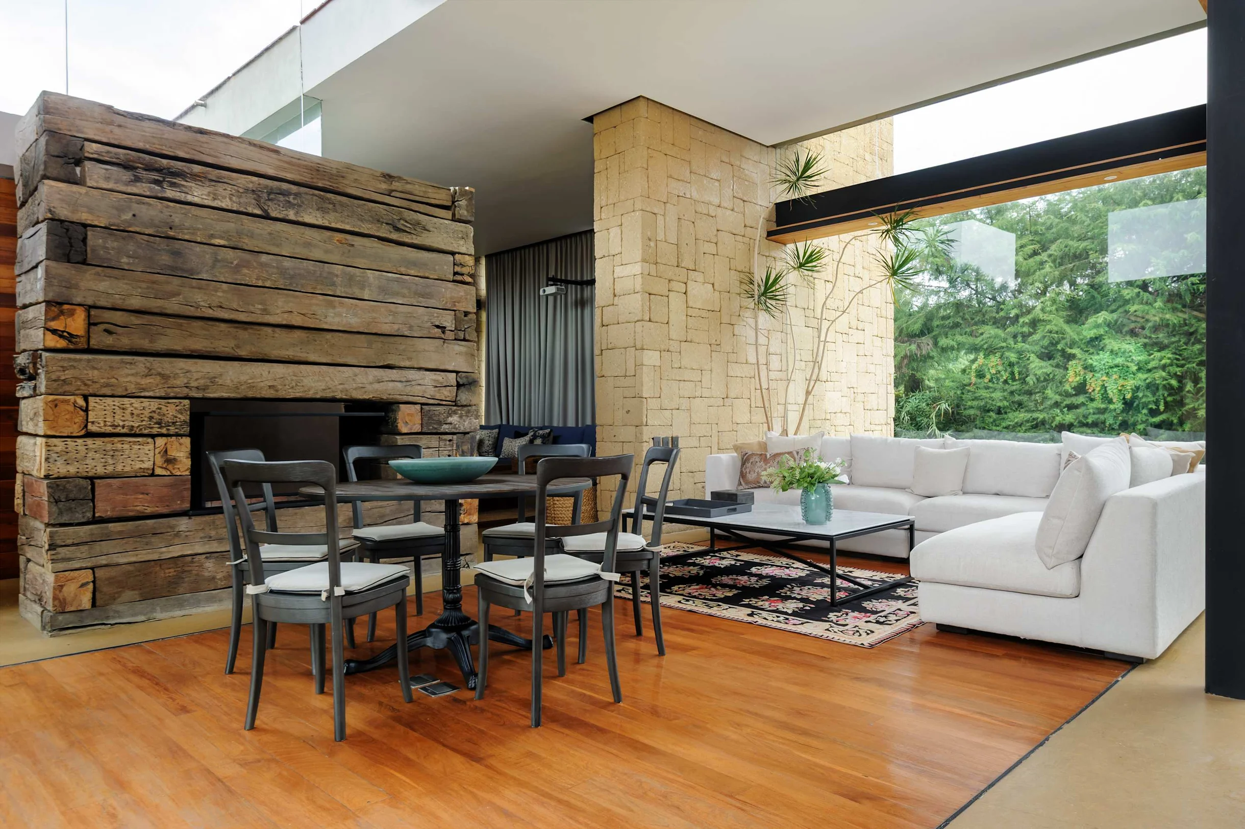 Wander Querencia Estate #73