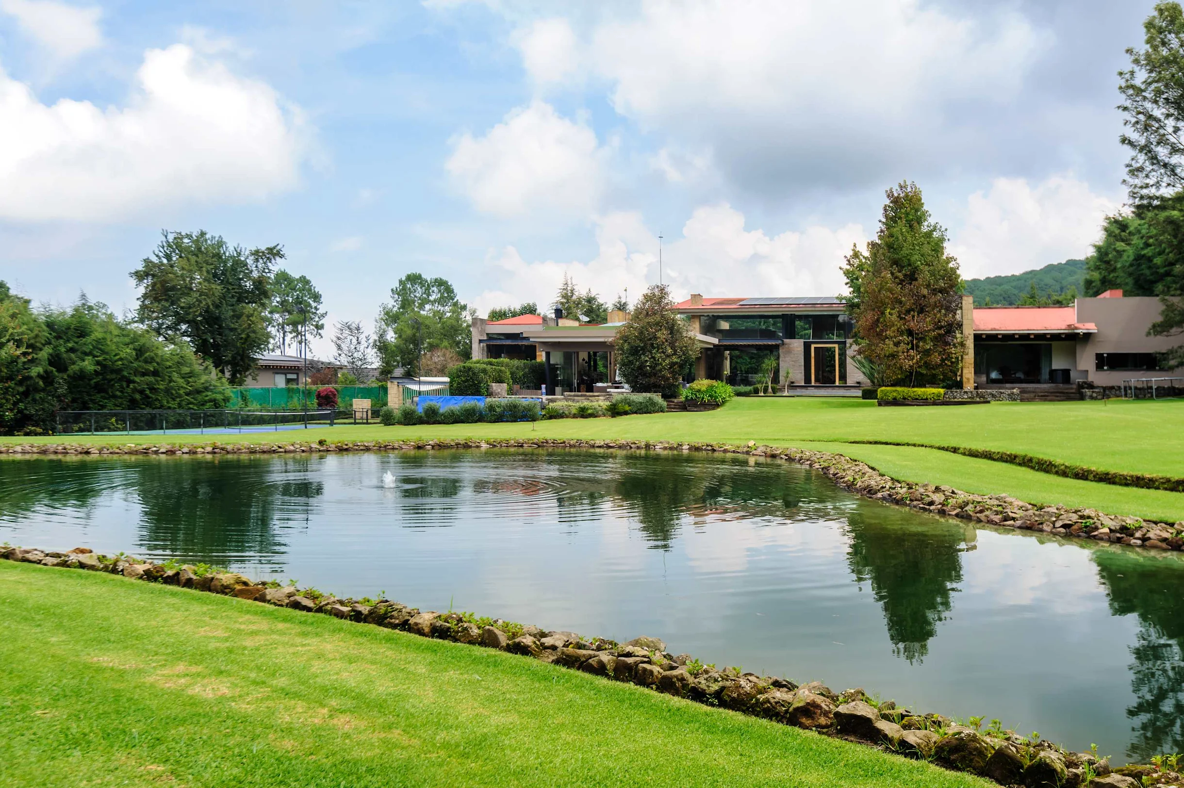 Wander Querencia Estate #87