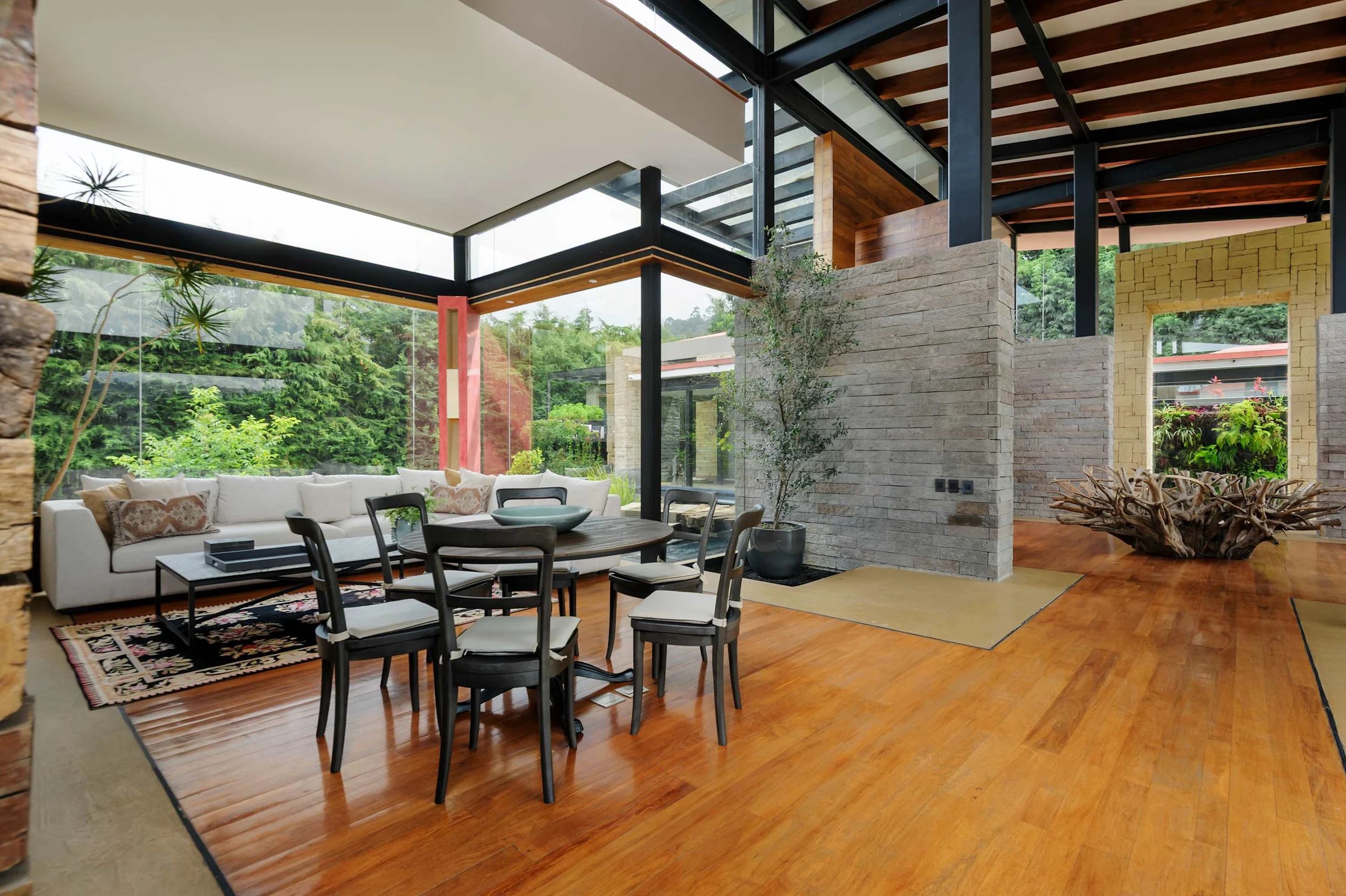 Wander Querencia Estate #69