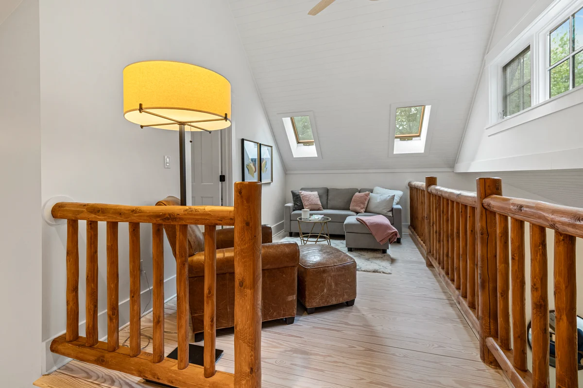 Wander Union Pier Lakehouse #11