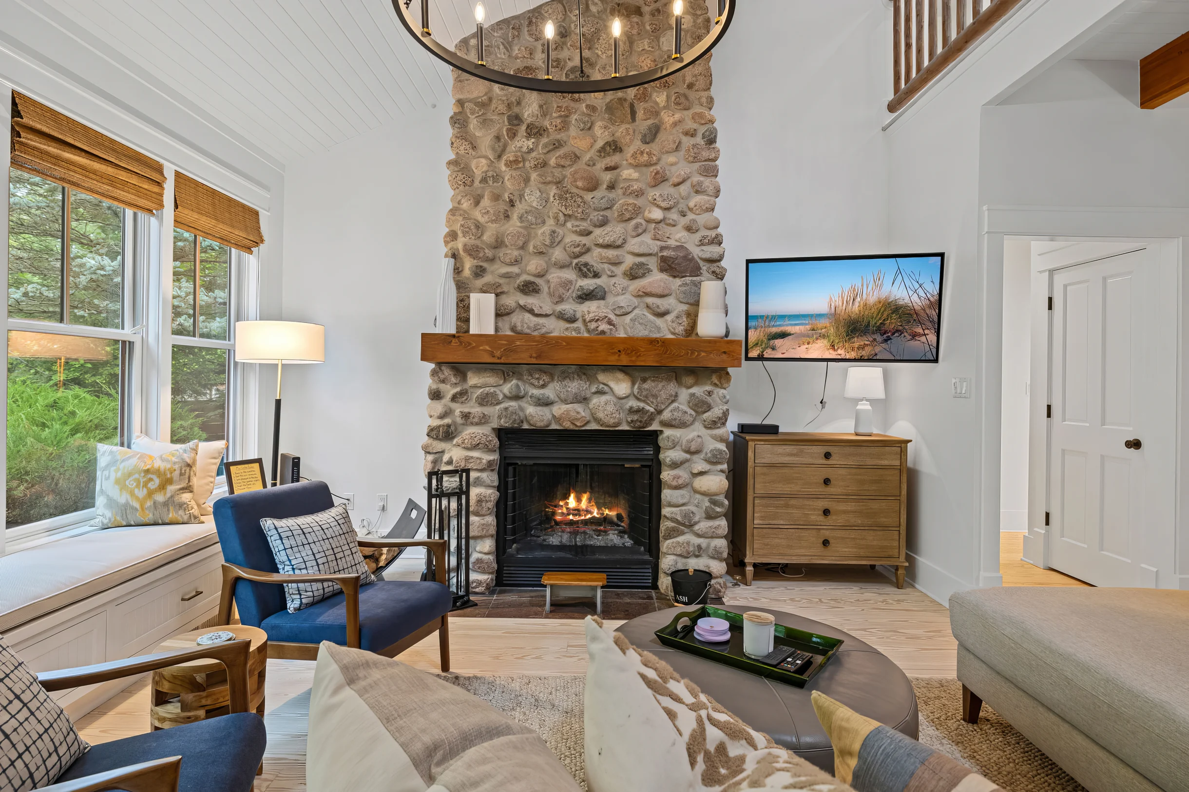 Wander Union Pier Lakehouse #12