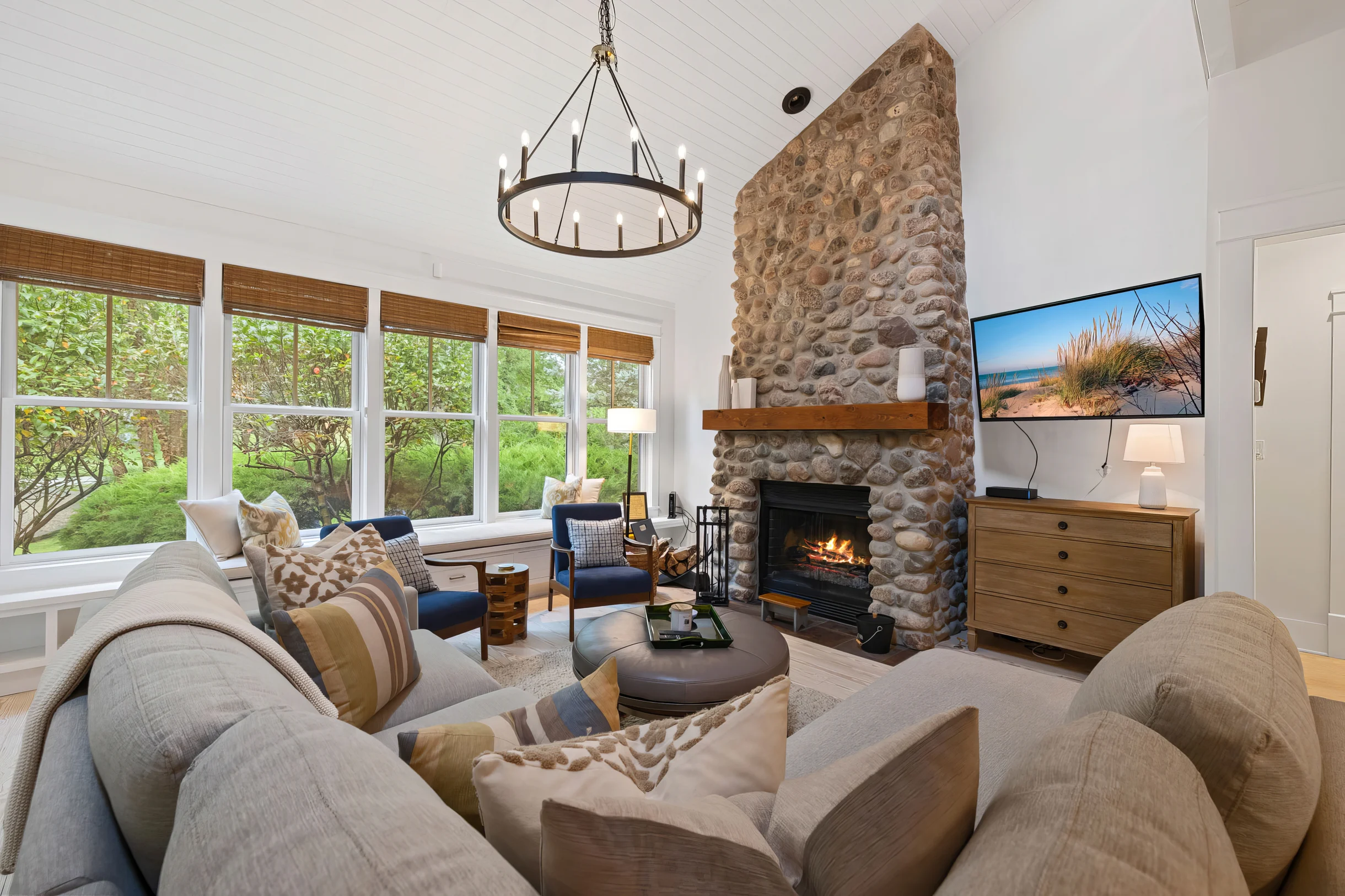 Wander Union Pier Lakehouse #28