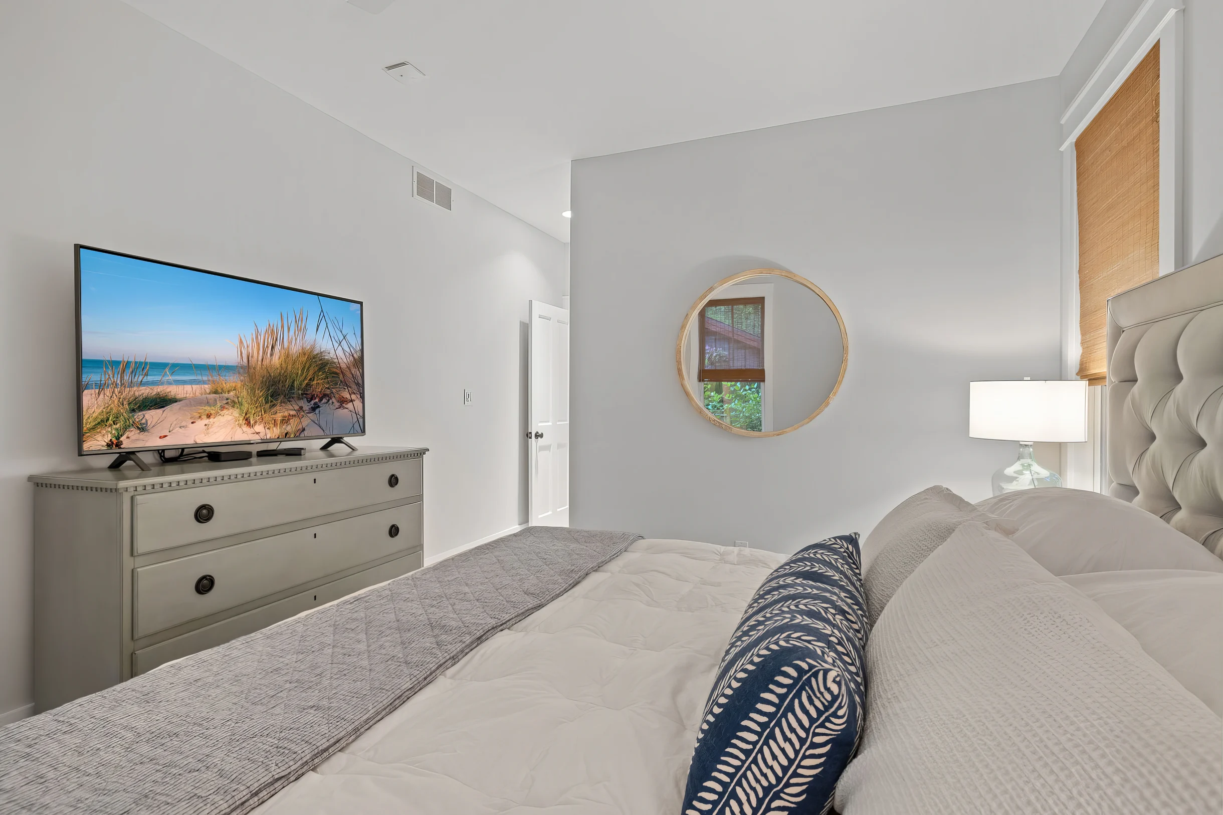 Wander Union Pier Lakehouse #37