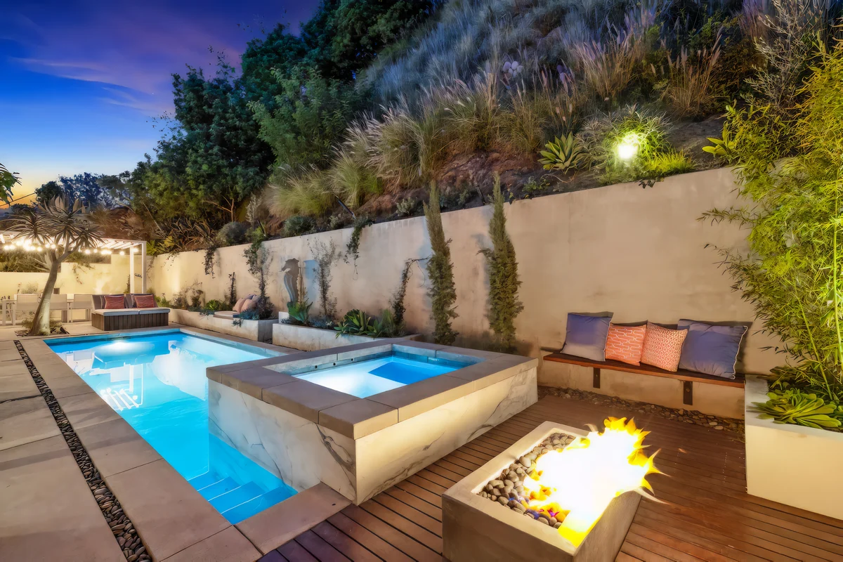 Wander West Hollywood Skyline