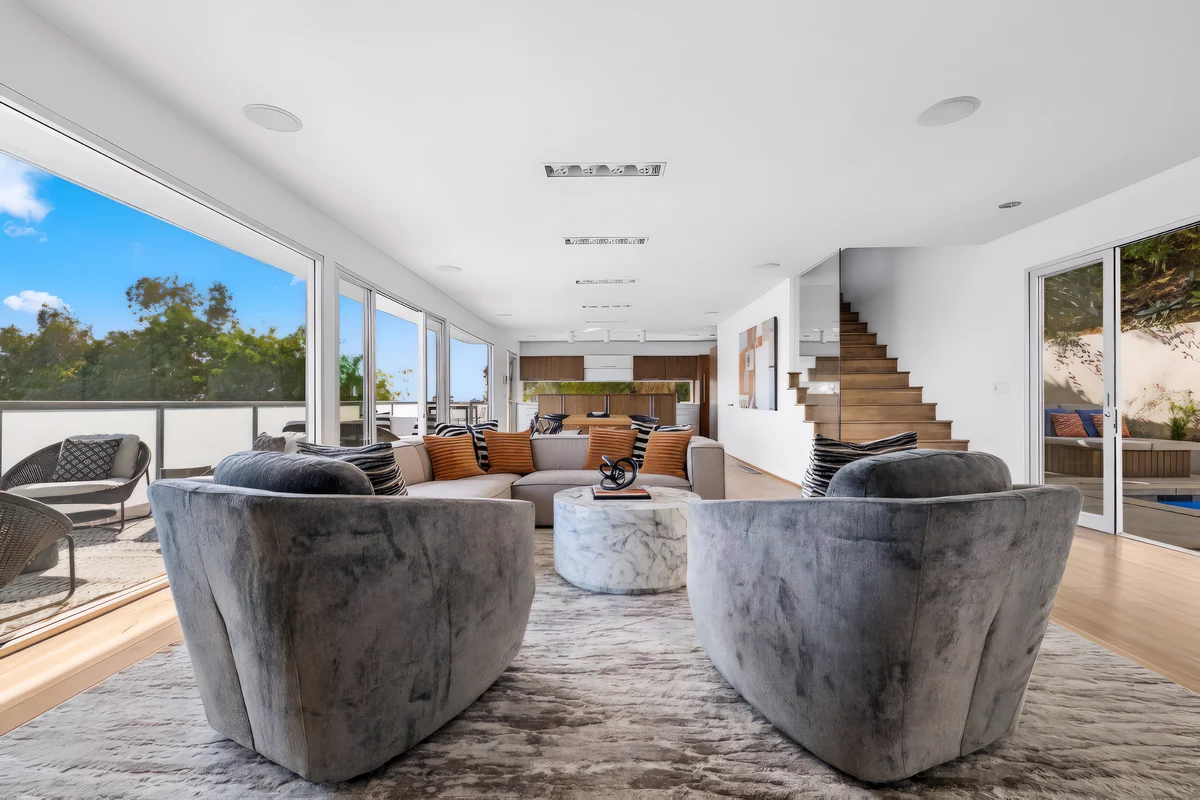 Wander West Hollywood Skyline