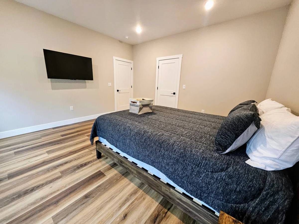 Wander White Haven Lakeview #46