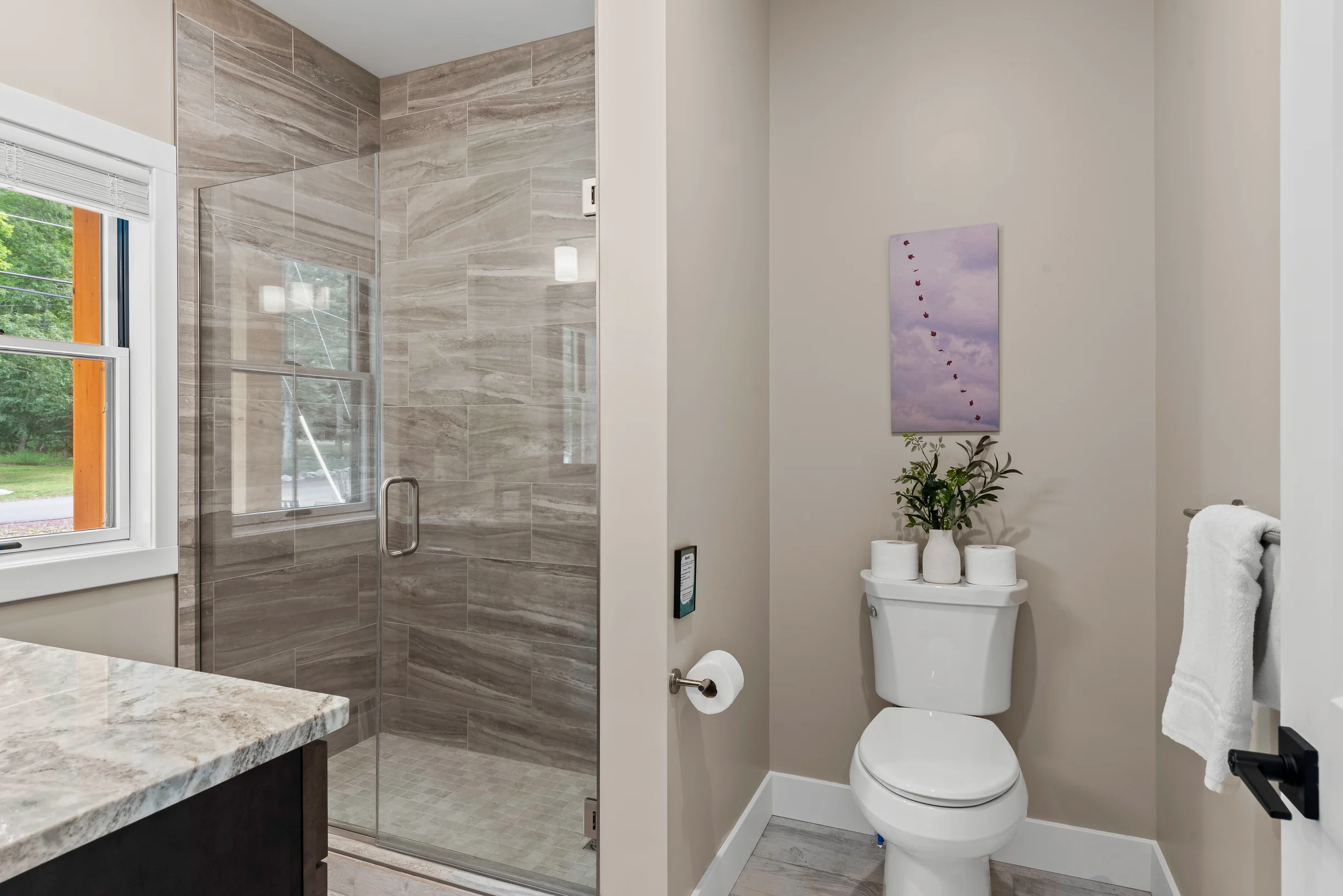 Wander White Haven Lakeview #17