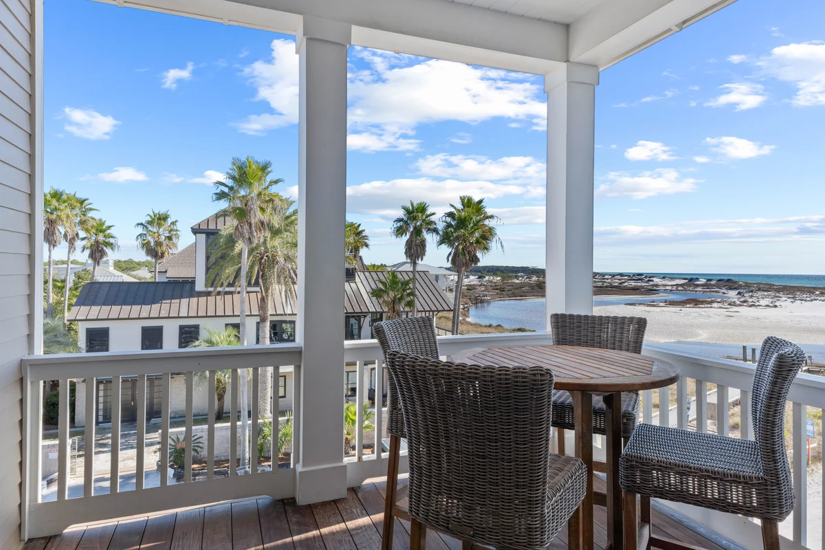 Wander Seagrove Shores