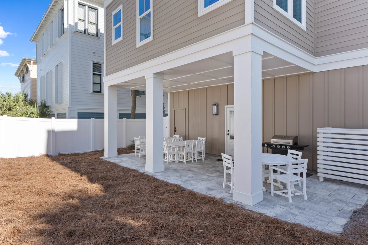 Wander Seagrove Shores