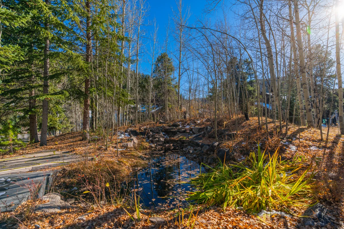 Wander Keystone Riverfront